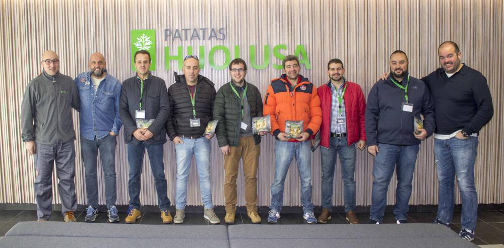 Recibimos la visita de Óscar Rodríguez y sus compañeros y amigos de Itevelesa